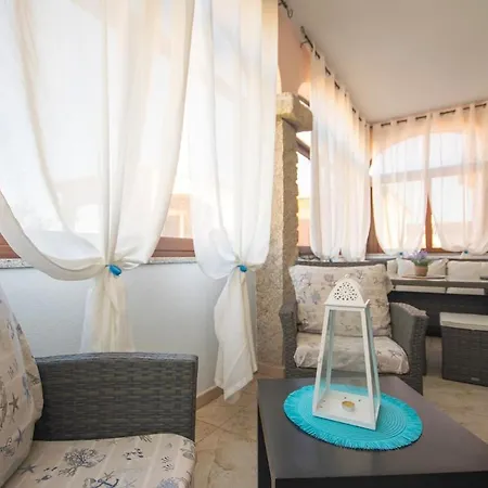 Posada, Comfortable In A Great Location - Veranda Daire Posada (Sardinia)