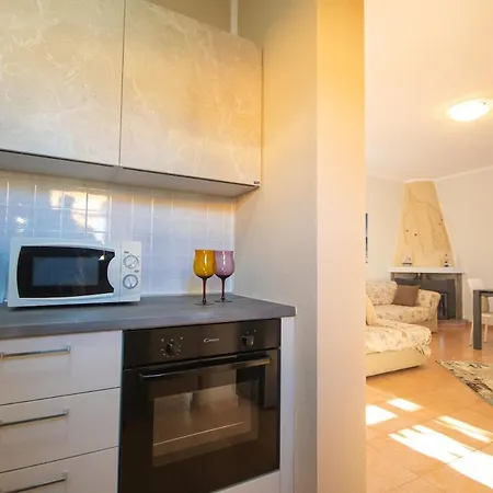 Posada, Comfortable In A Great Location - Veranda Daire Posada (Sardinia)